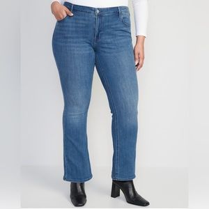 Old Navy Women’s Bootcut Jeans size 18 short